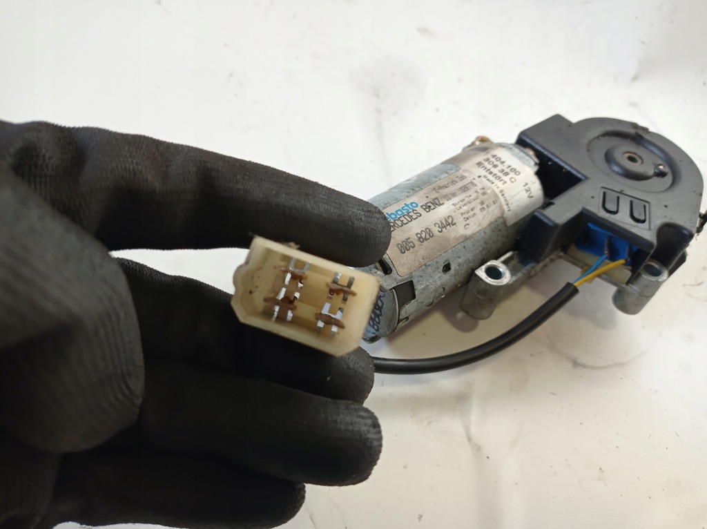 фото №5, Моторчик люк mercedes vito 0058203442