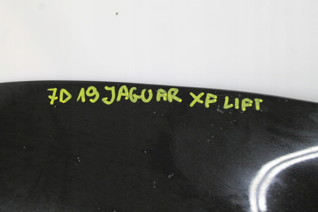Jaguar xf рестайлинг  11r- капот крышка двигателя jbc - код лакокрасочного покрытия в Украине