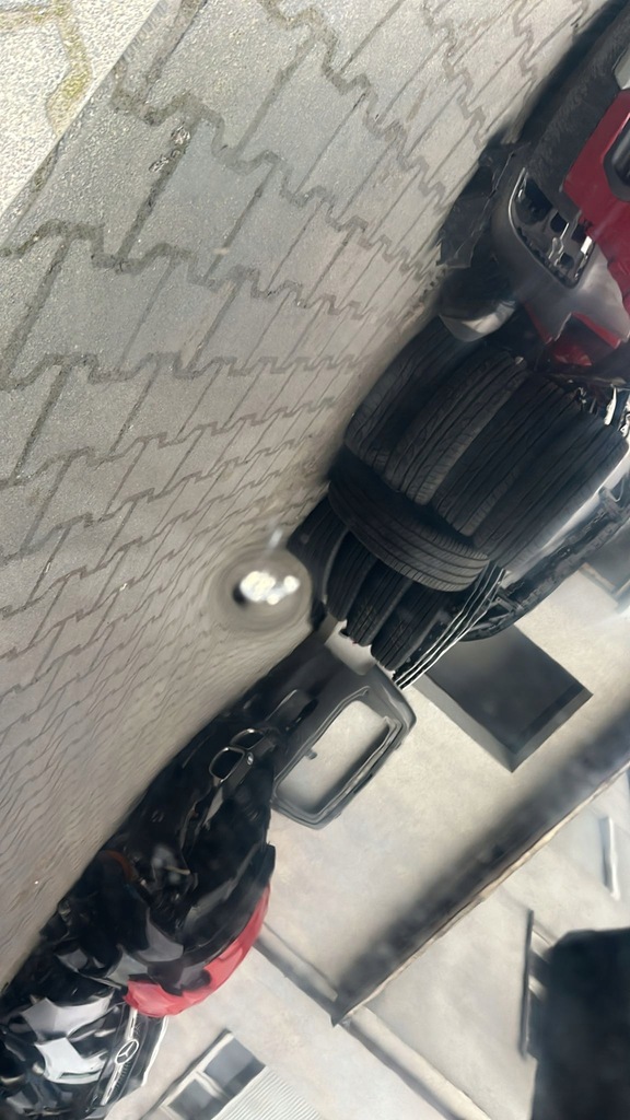 фото №4, Hyundai ioniq 2018- капот