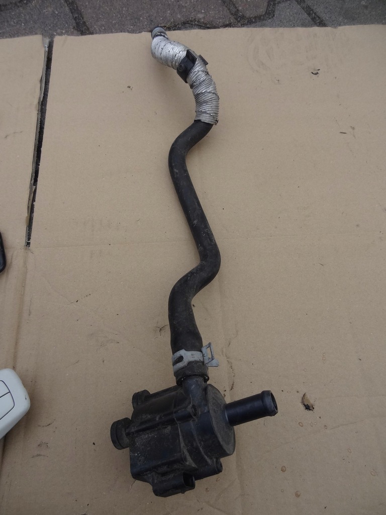 фото №1, Помпа циркуляція wody wąż труба ford focus mk3 lift 515452050