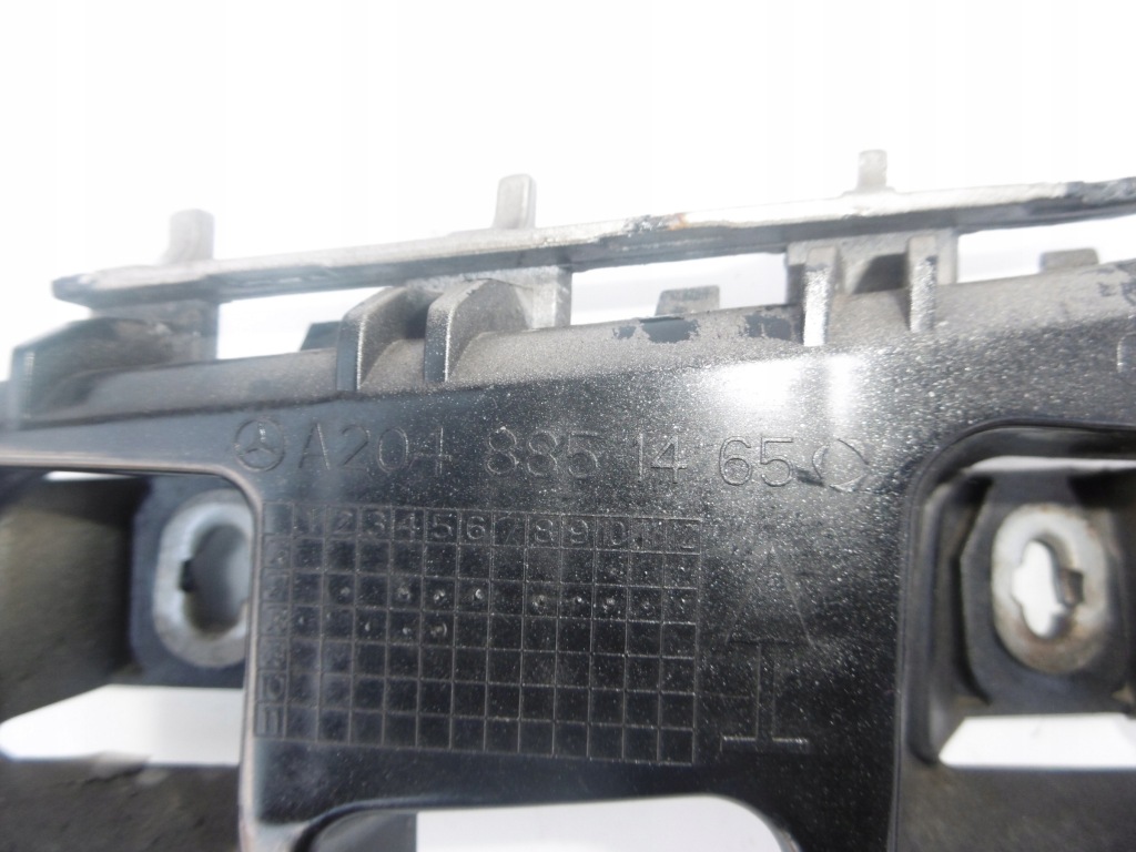 фото №10, Направляющая бампера правый задняя kombi mercedes w204 c