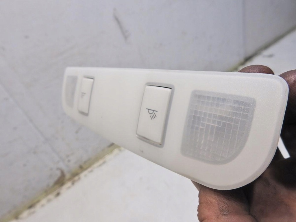 фото №6, Лампа освітлення салону audi a6 c6 4f0947111