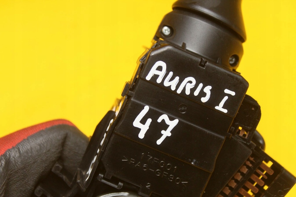 фото №9, Переключатель рычаг дворник toyota auris i