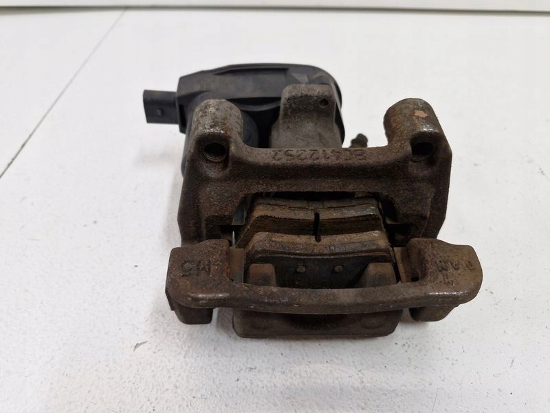 фото №7, Kia sportage iv 4 1.6 crdi супорт гальмівний скоба електричний правий задня