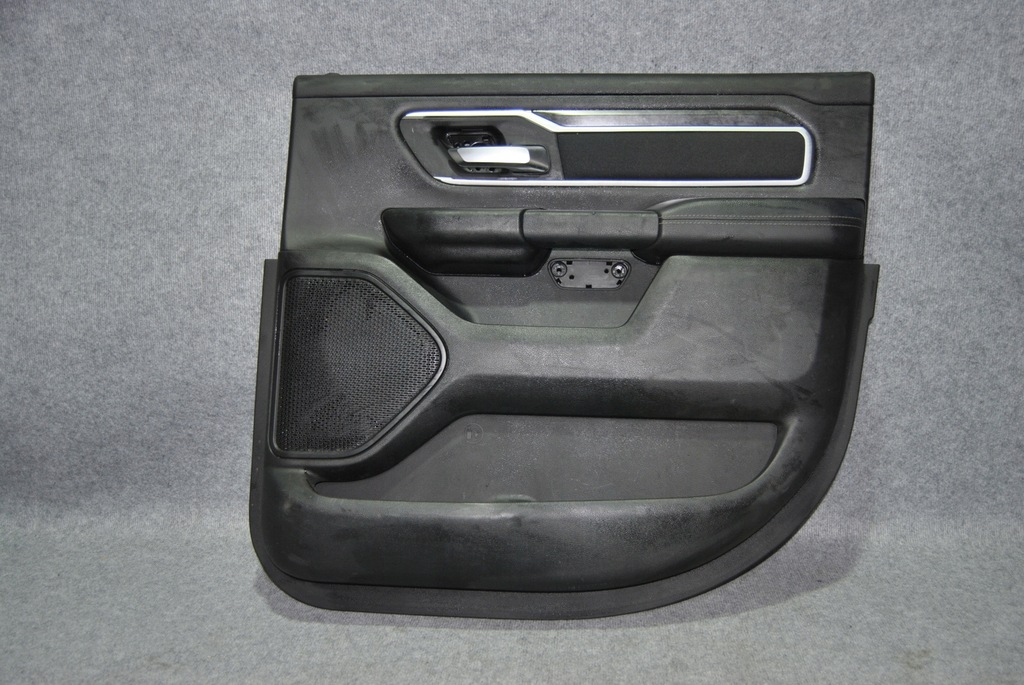 фото №1, Dodge ram 1500 5 gen 2019-обшивка оббивка двері правий задня