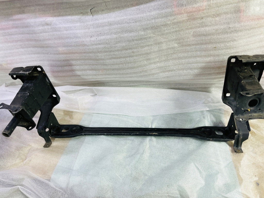 фото №1, Pas передний зона деформации кронштейн mercedes w251