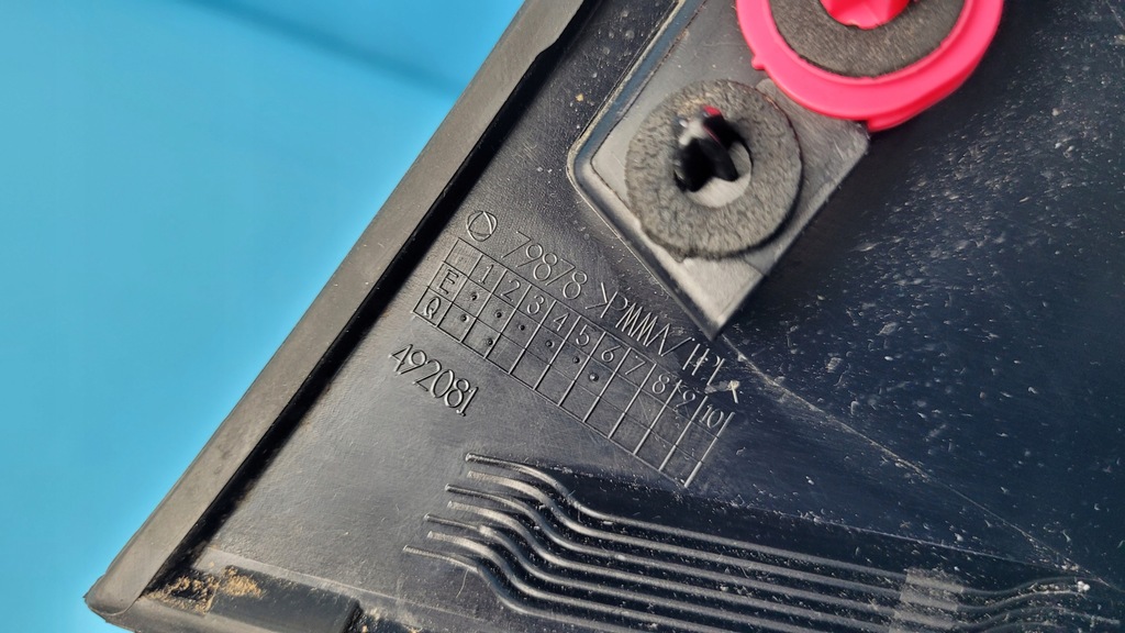 фото №8, Mercedes w206 c200 23r спойлер молдинг кришки багажника права a2067900400