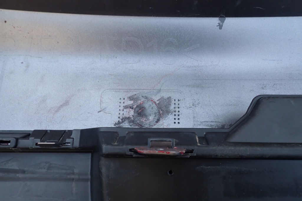 Бампер задні задній renault clio iv hb рестайлінг  pdc Зі Шроту