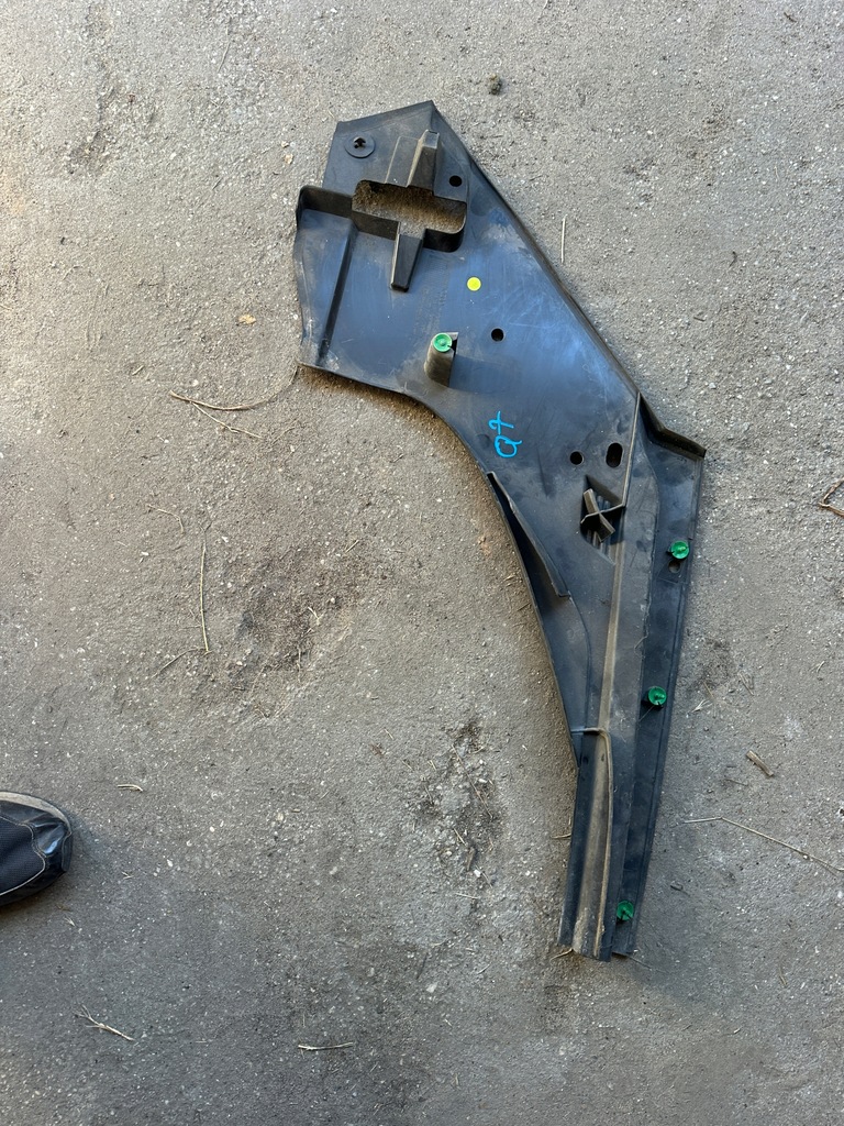 фото №4, Audi q7 4m захист пластикова лампи лівий