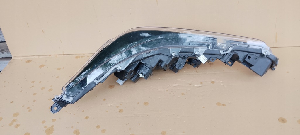 Фара перед передняя левая toyota corolla e21 18-23rok 81150-02s70 оригинал Недорого