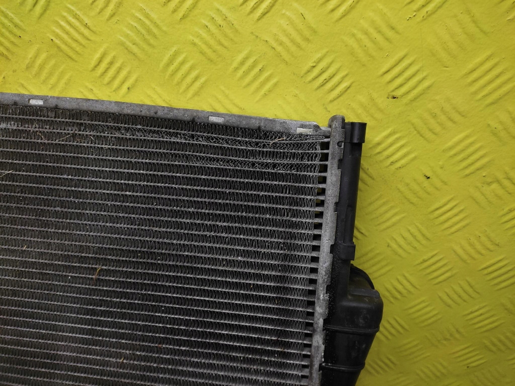 Bmw e46 2.0 радиатор воды 14362419 Недорого