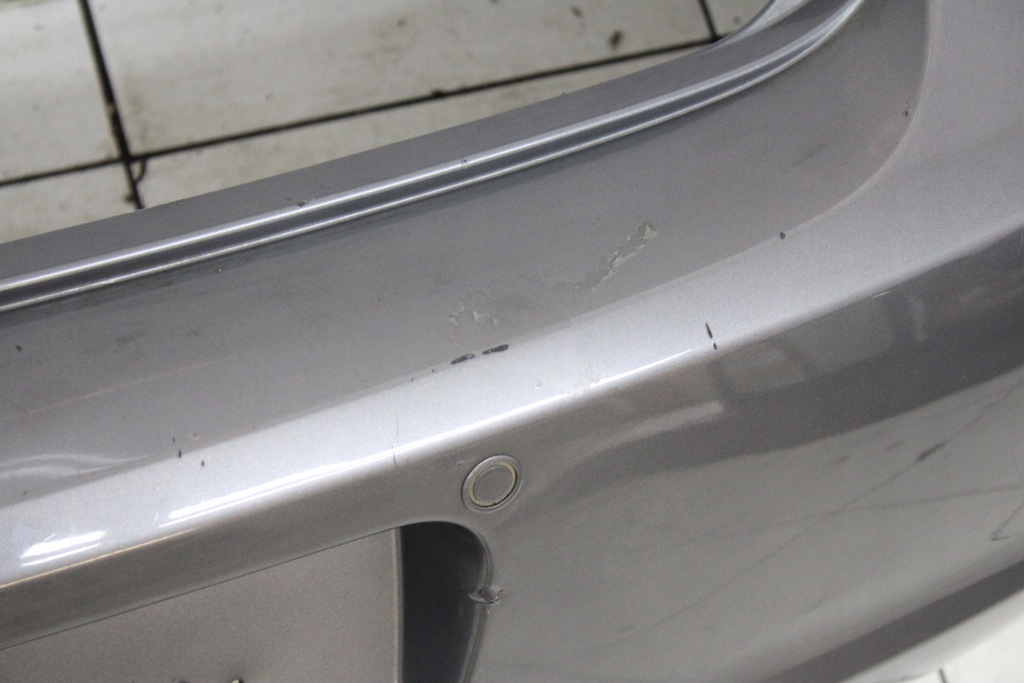 фото №8, Volkswagen vw golf vi hb 2008r- бампер задняя задний la7t - код лакокрасочного покрытия