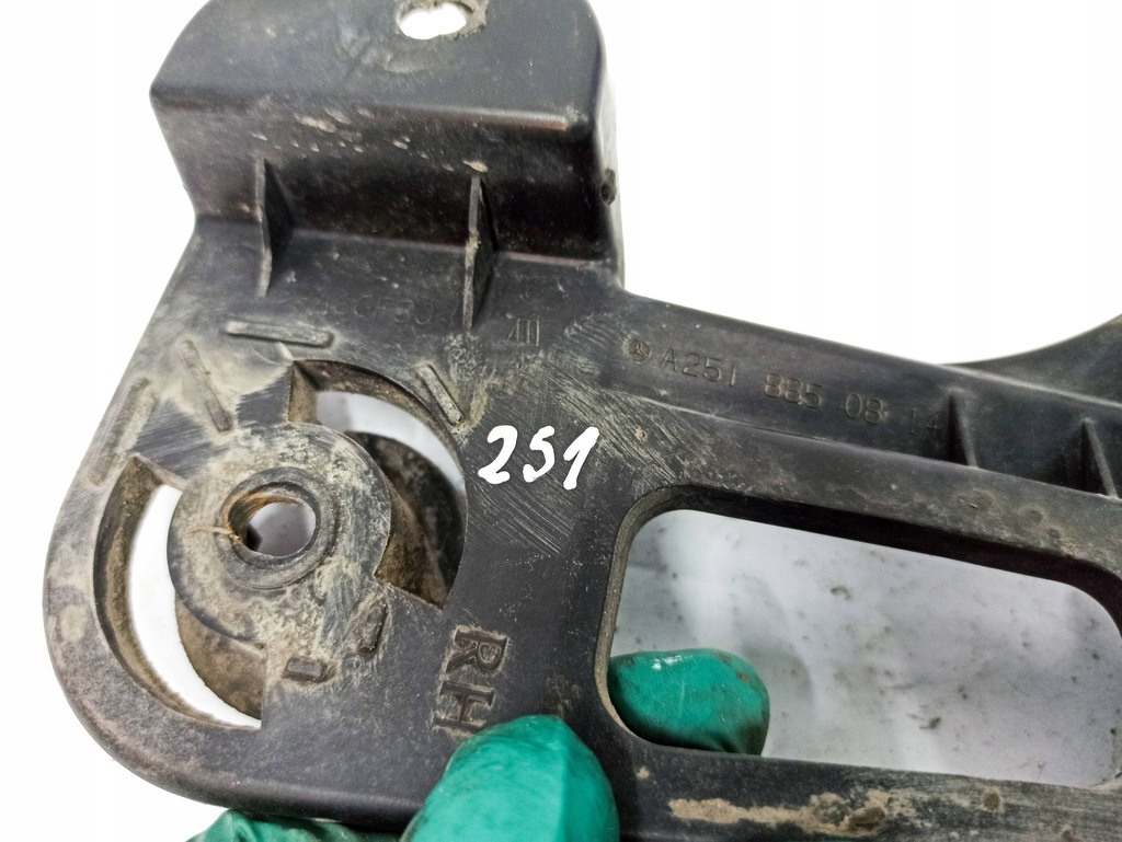 фото №14, Mercedes-benz r w251 2012 елементи кріпильні