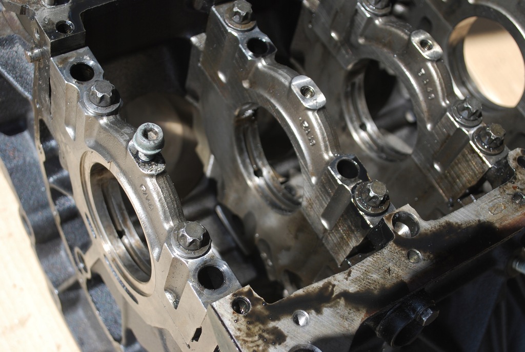 фото №9, Блок двигателя audi a6 c5 2.5 tdi afb 059103021j