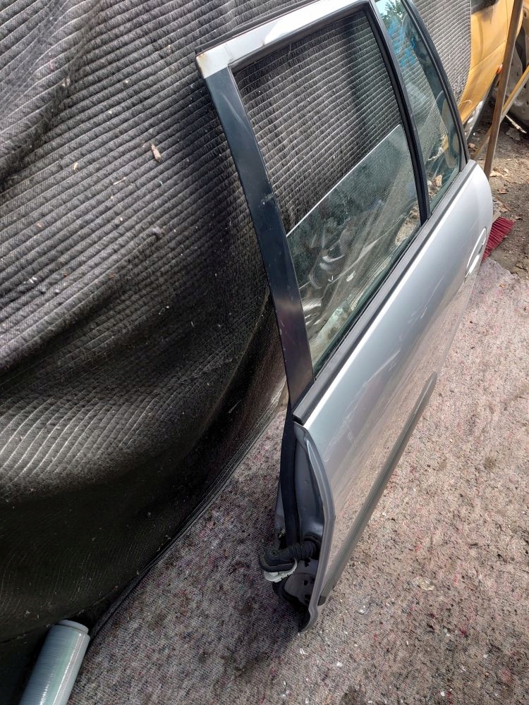 фото №6, Двері лівий задня задні mazda 626 gf kombi