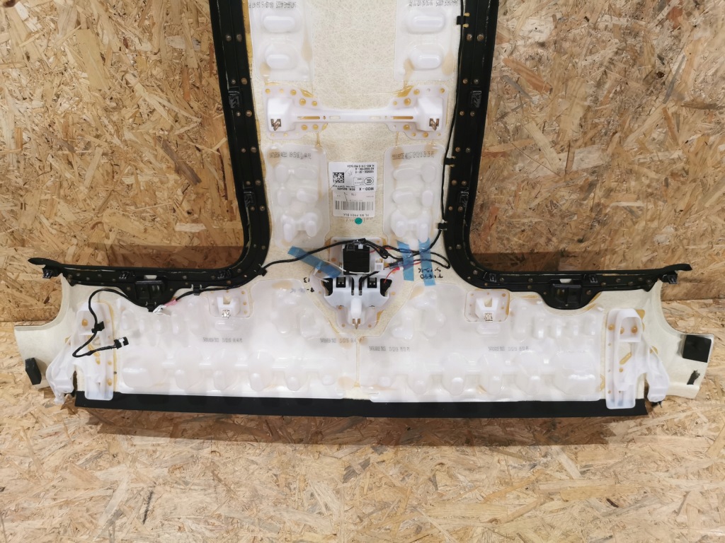 фото №4, Стеля оббивка czarna tesla model x