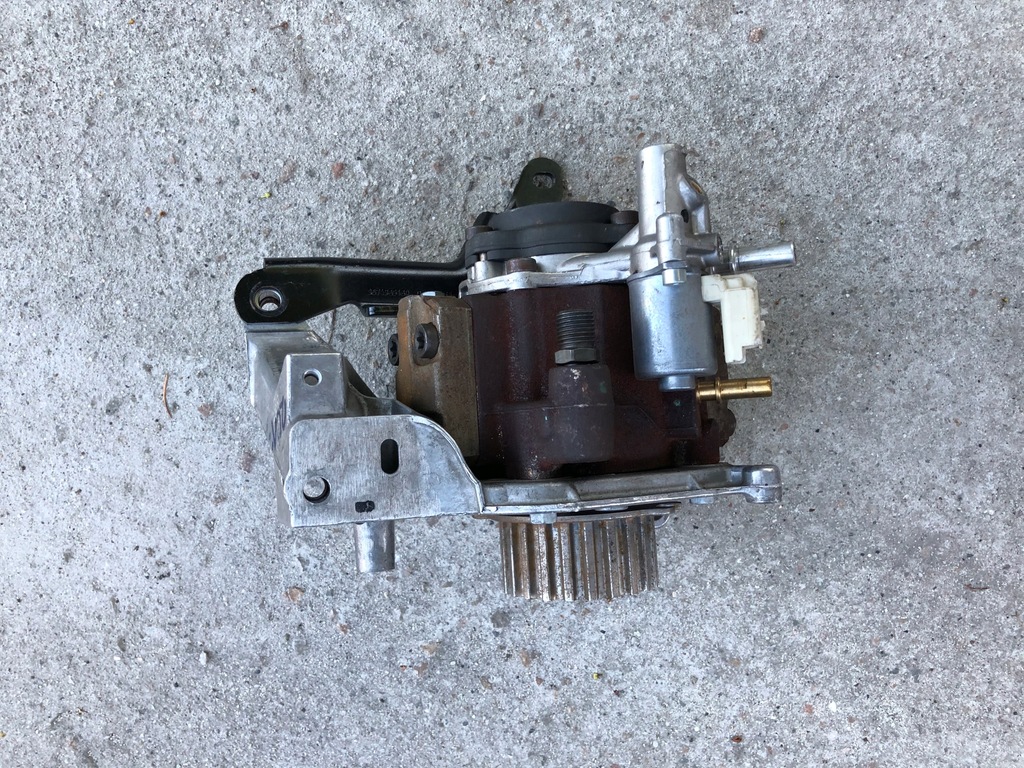 фото №1, Peugeot citroen 1.6 hdi насос впрыскная