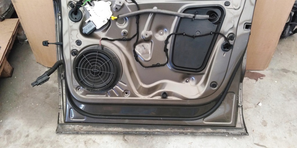 фото №11, Audi q3 8u двері передні перед ліва скло