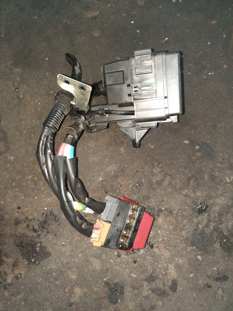 фото №4, Suzuki celerio 1.0 коробка запобіжників корпус