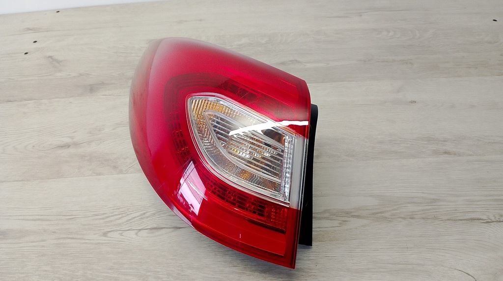 фото №3, Hyundai ix35 lift ліва лампа задня задня led ładna led