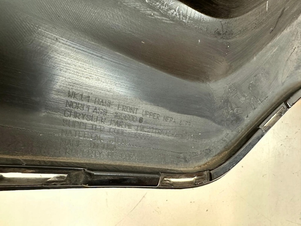 Jeep grand cherokee wk2 lift 14- бампер передний с Разборки