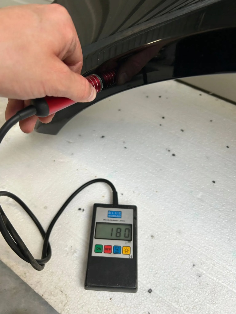 Купити Крила лівий bmw 5 f10 f11 2013 чорний  sapphire 475