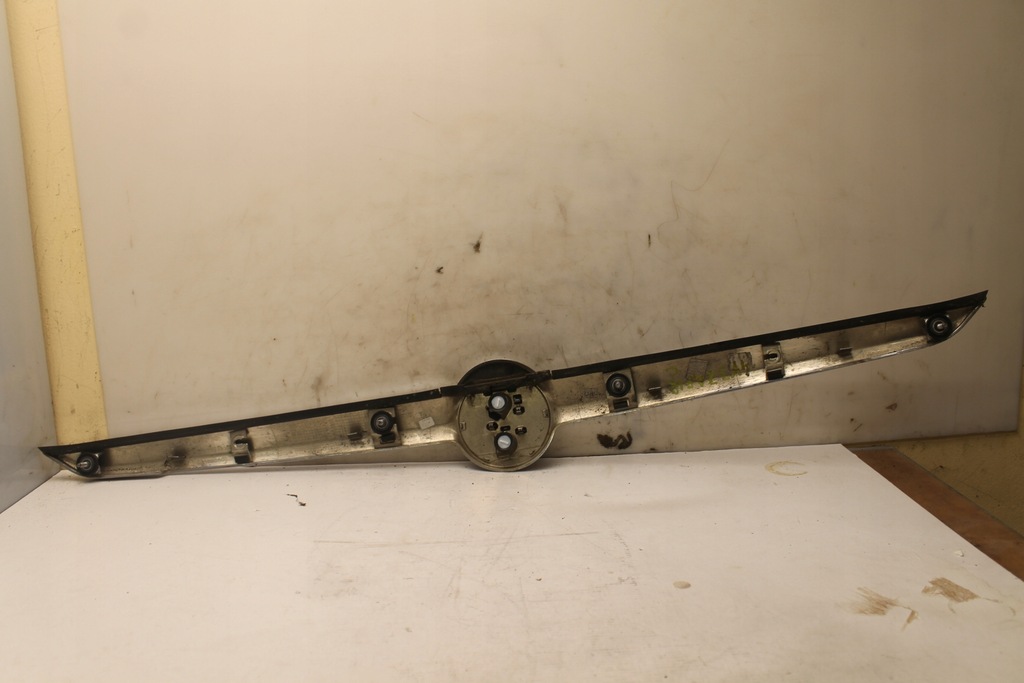 фото №7, Opel zafira iii c 11r- накладка крышки багажника задняя