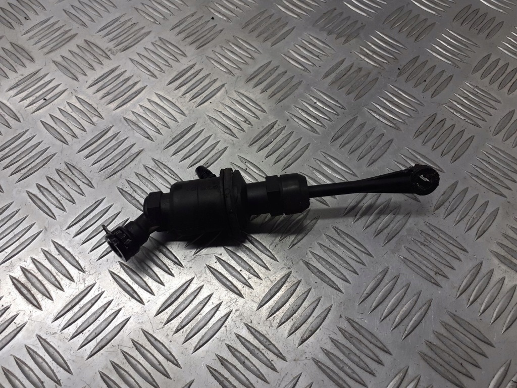 фото №1, Помпа зчеплення scenic ii 1.9 dci 8200151784