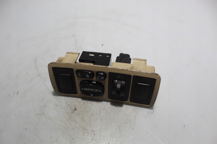 фото №1, Панель управление зеркал toyota avensis ii t25