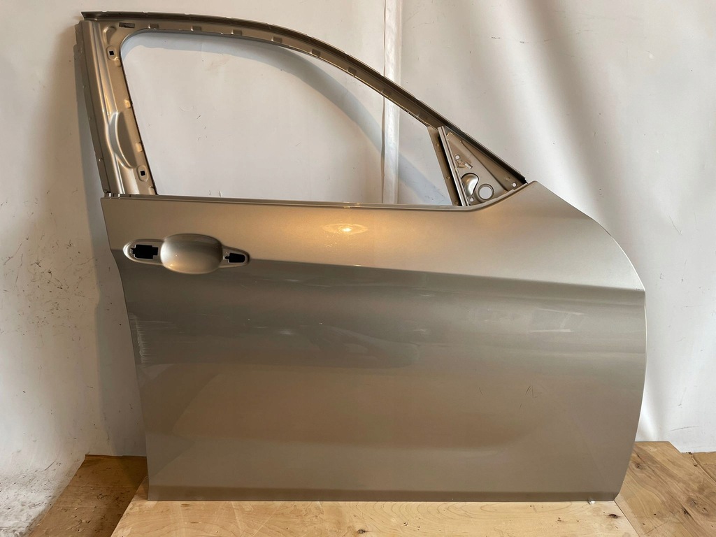 фото №1, Bmw x1 e84 09- дверь правое перед передние