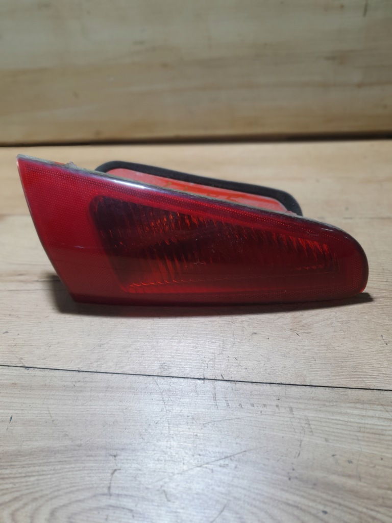 Купити Alfa romeo 147 лампа ліва w кришка