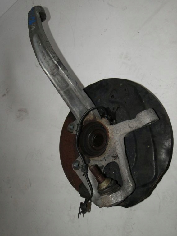 Mercedes ml w164 164 рестайлінг  поворотний кулак передня ліва Зі Шроту