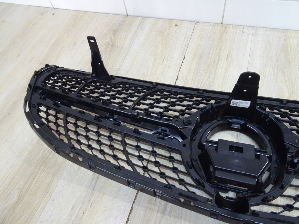 Купить Mercedes glc w253 решётка радиатора amg рестайлинг  blec a2538807705 камера