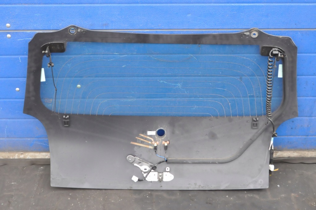 Peugeot 108 кришка багажника багажника задній задня в Україні