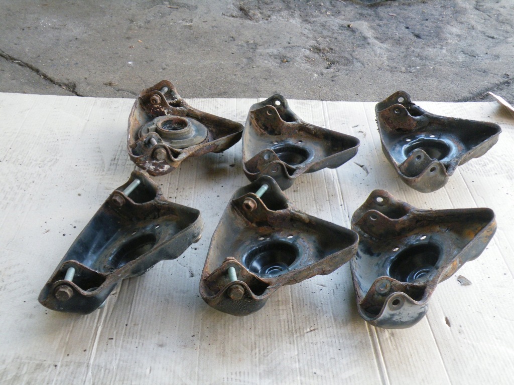 фото №6, Audi a4 b5 passat b5 стальной кронштейн кронштейн рычагов кронштейн амортизатора