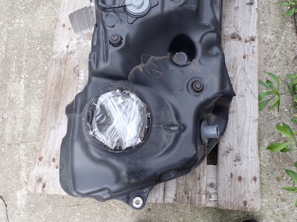 фото №6, Бак топлива bak lexus is iii 200t 300 po lift 2018 europa s7111-30620