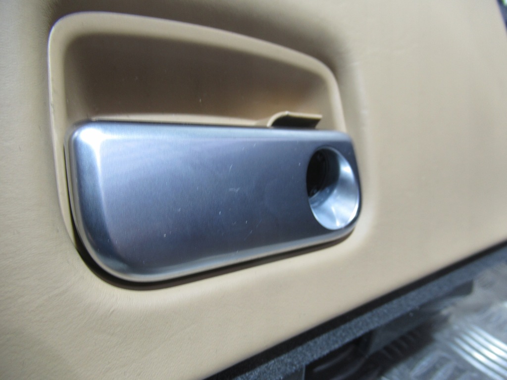 фото №3, Porsche macan бардачок пассажира кожа luxorbeige