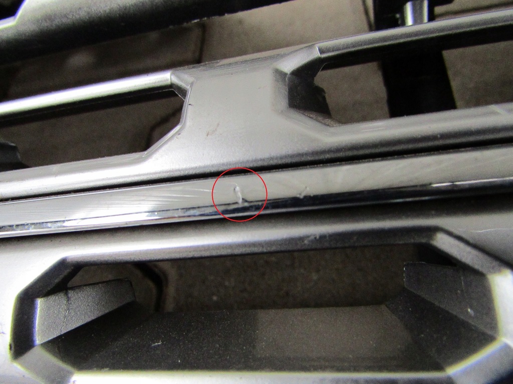 фото №8, Бампер перед range land rover vogue iv 12- решётка радиатора