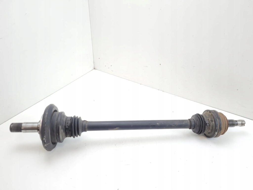 Купити 2019 mercedes-benz cls c257 привідний вал задня