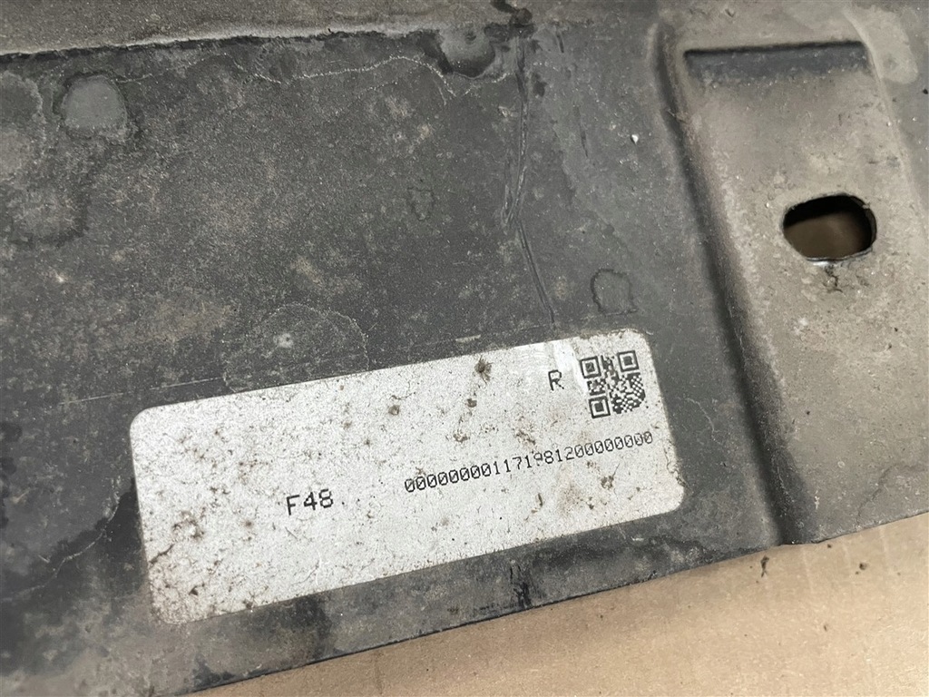 фото №8, Молдинг порог порог накладка порог 27251271 bmw f48 x1 lci lift