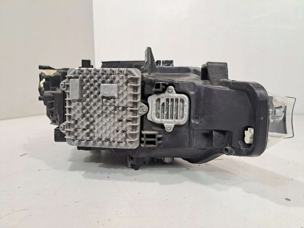 Купити Bmw 3 f30 f35 f31 2017 перед сторона ліва лампа передня