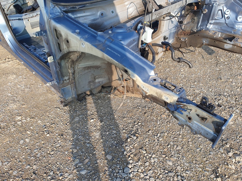 фото №1, Vw passat b8 четверть лонжерон правый перед lb5j