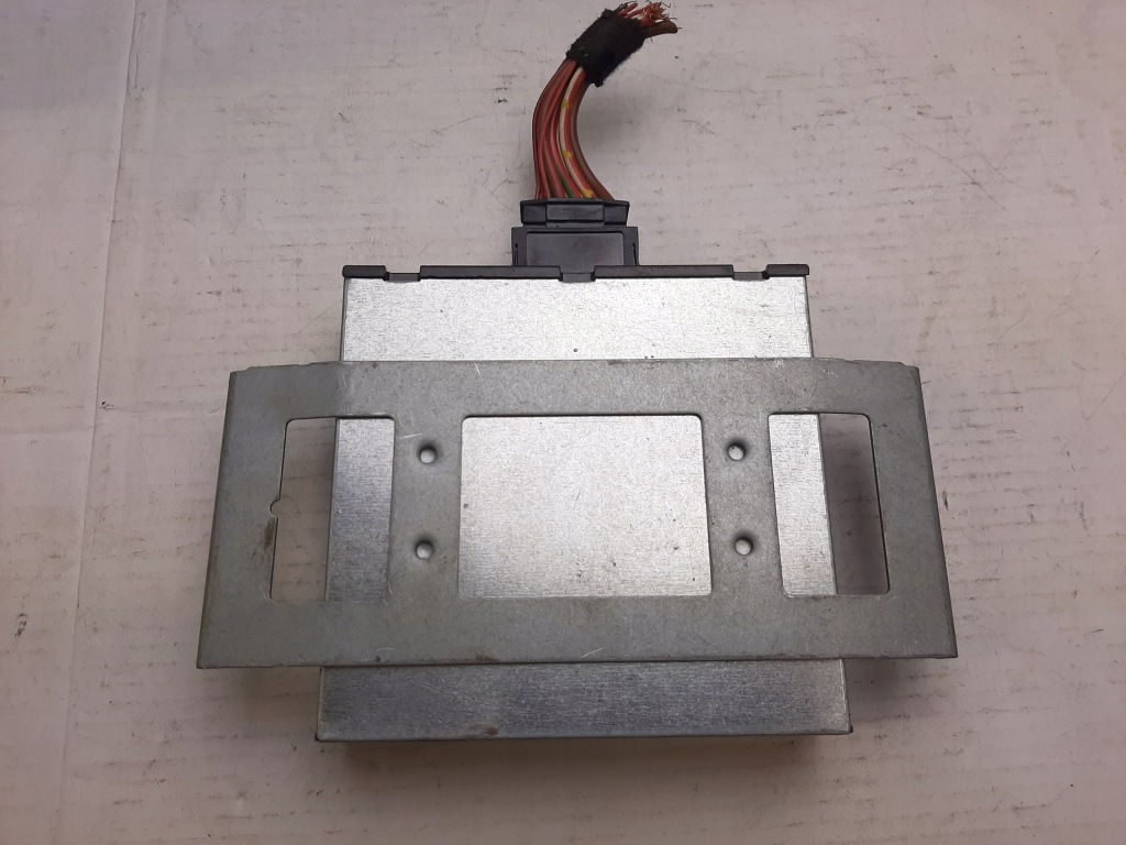 фото №4, Bmw e91 модуль напруги 9113348