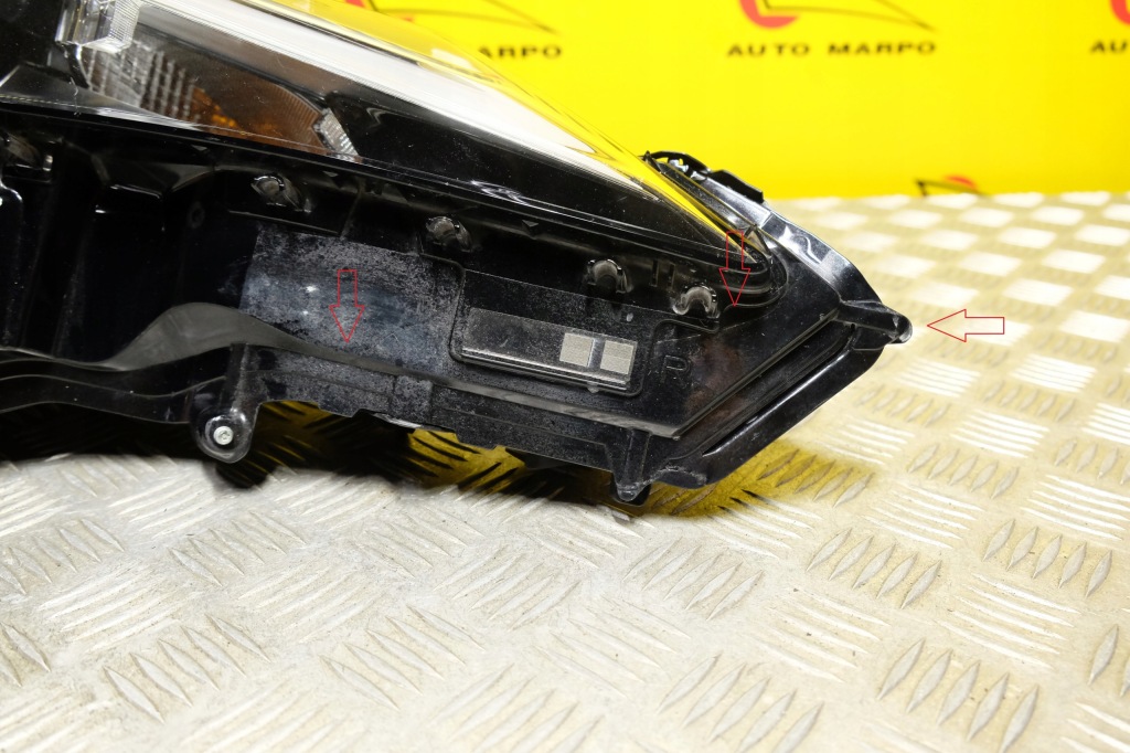 Lexus ux200 ux250 2019- фара фара led правий європа в Україні