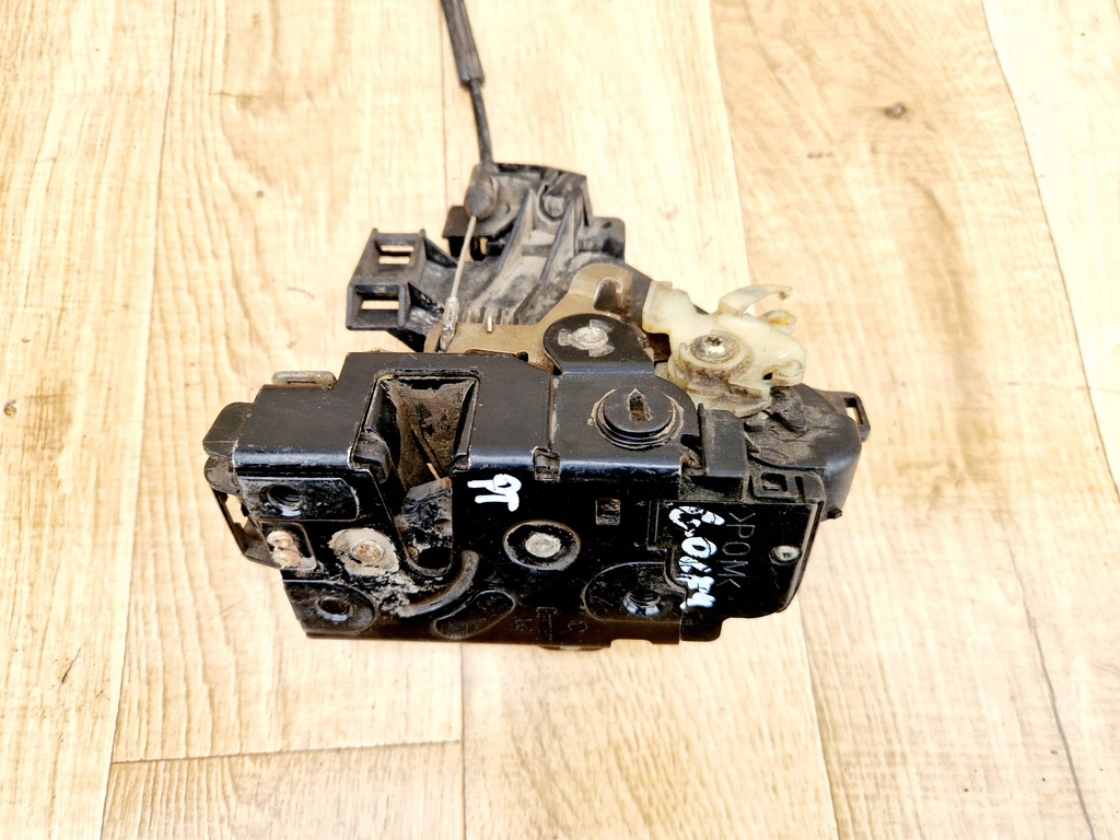 фото №4, Golf 4 замок двері правий задній