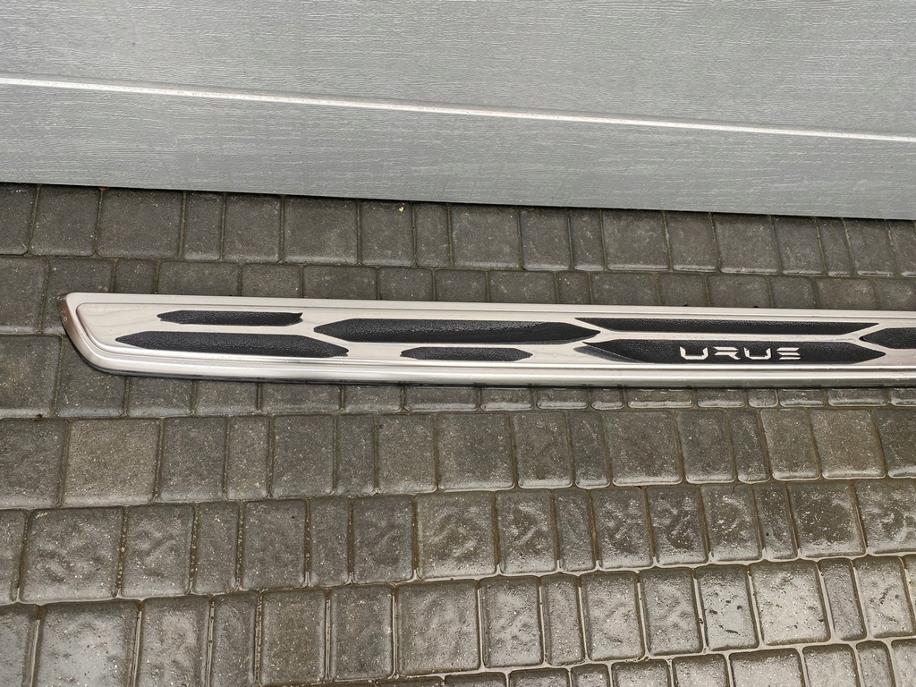 фото №3, Lamborghini urus молдинг поріг поріг