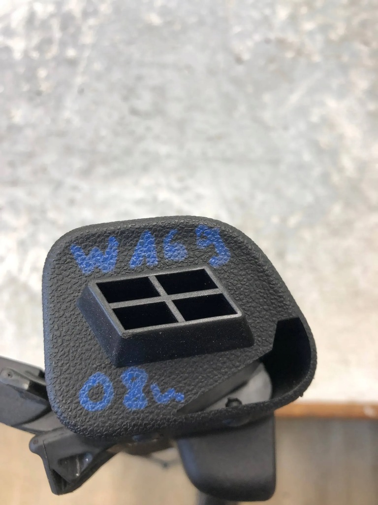 фото №9, Шторка багажника mercedes w169 a1698100009