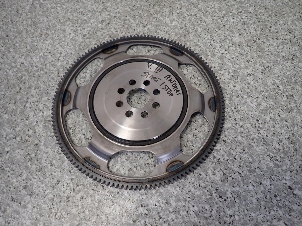 фото №8, Toyota auris 1.33i 09-12 yaris 09- 1.33 венец старт-стоп колесо