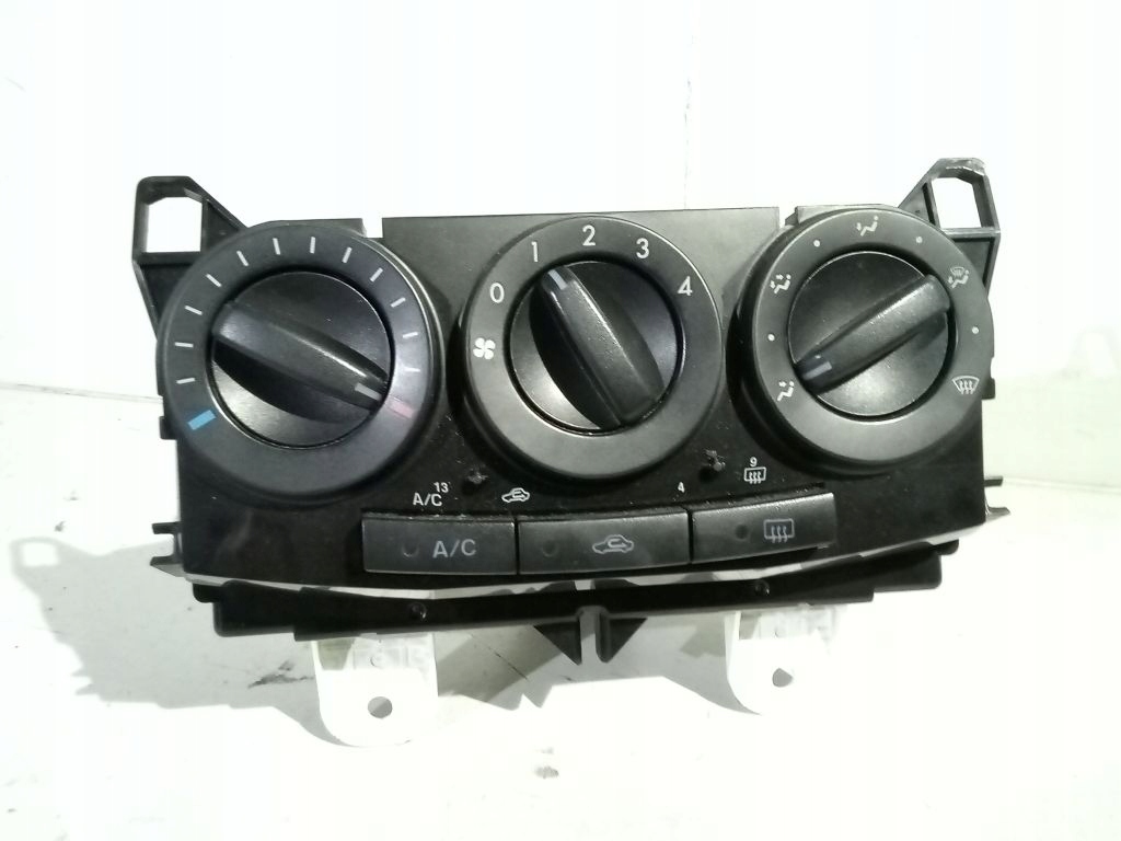 фото №1, Mazda 5 i панель управление обдув