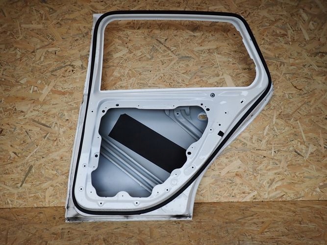 фото №10, Mercedes w206 206 c-klasa kombi дверь правое задние задняя